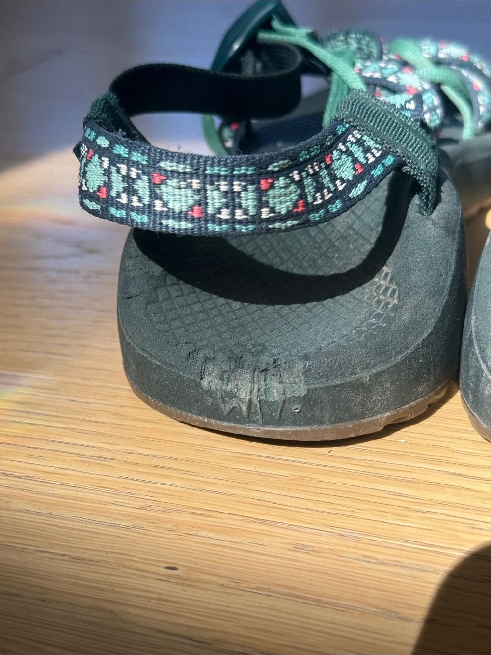 Chaco Women's 7 Dark Green Patterned Strappy Sandals
